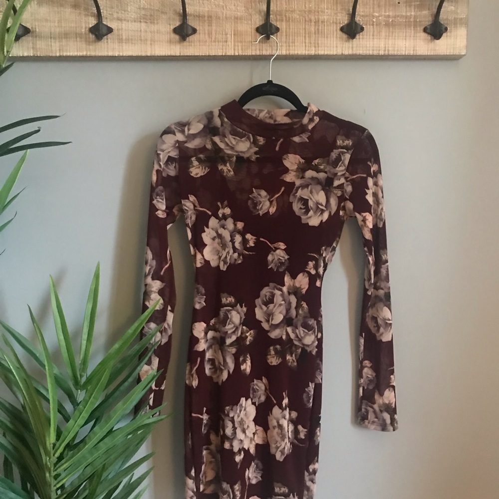 Dress - Picture 2 of 3